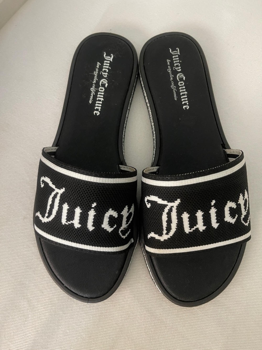 NEW Juicy Couture Yummylicious Black & White Knit Stretch Slides-8